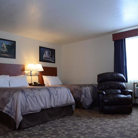 North Star Hotel Pictured Rocks Манисинг Екстериор снимка