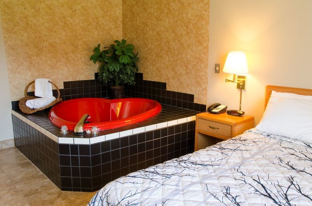 North Star Hotel Pictured Rocks Манисинг Стая снимка