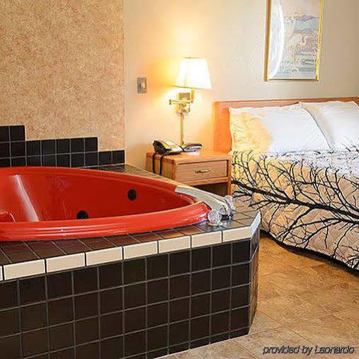 North Star Hotel Pictured Rocks Манисинг Екстериор снимка